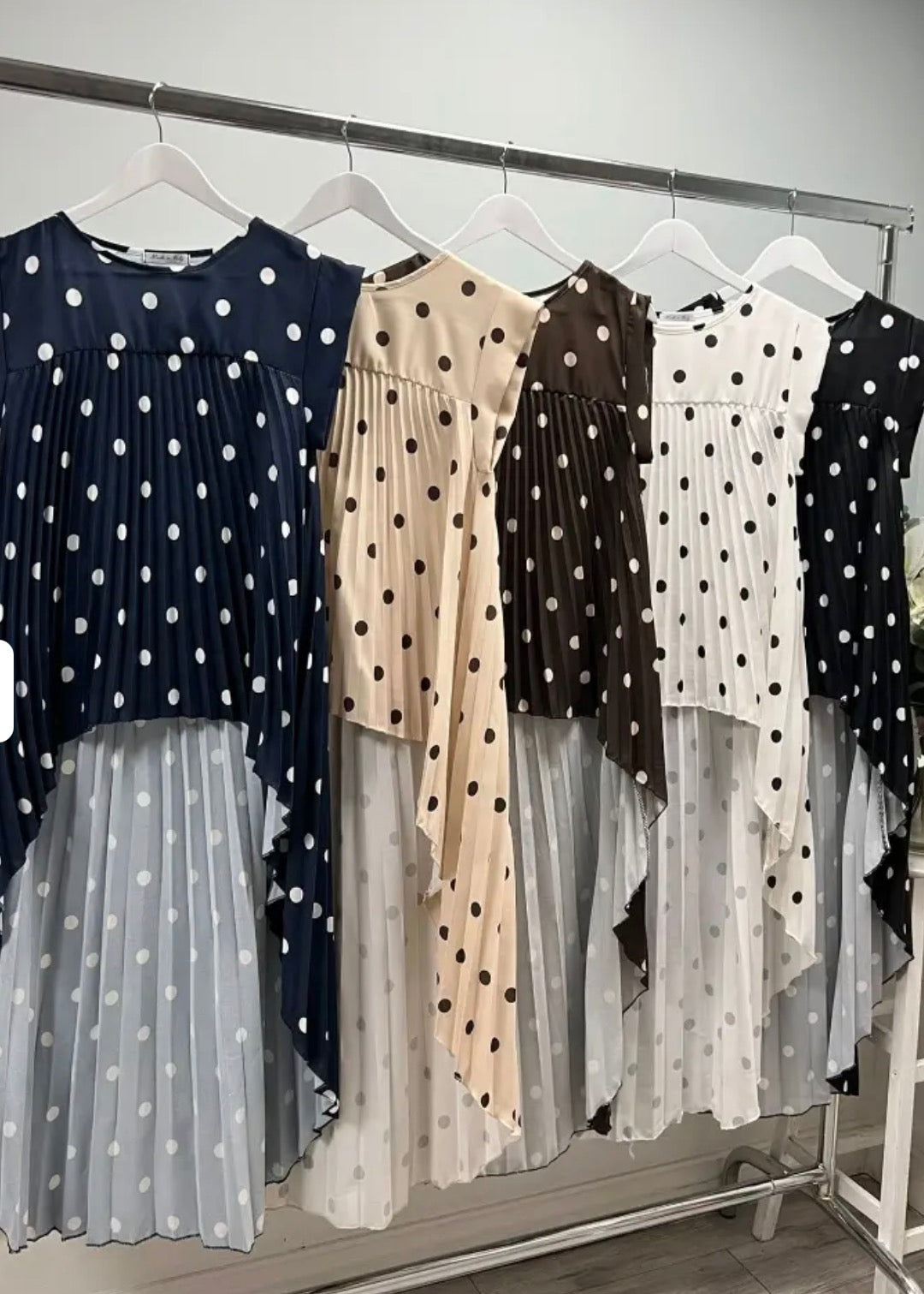 Polka Dot Pleated Dip Hem Top